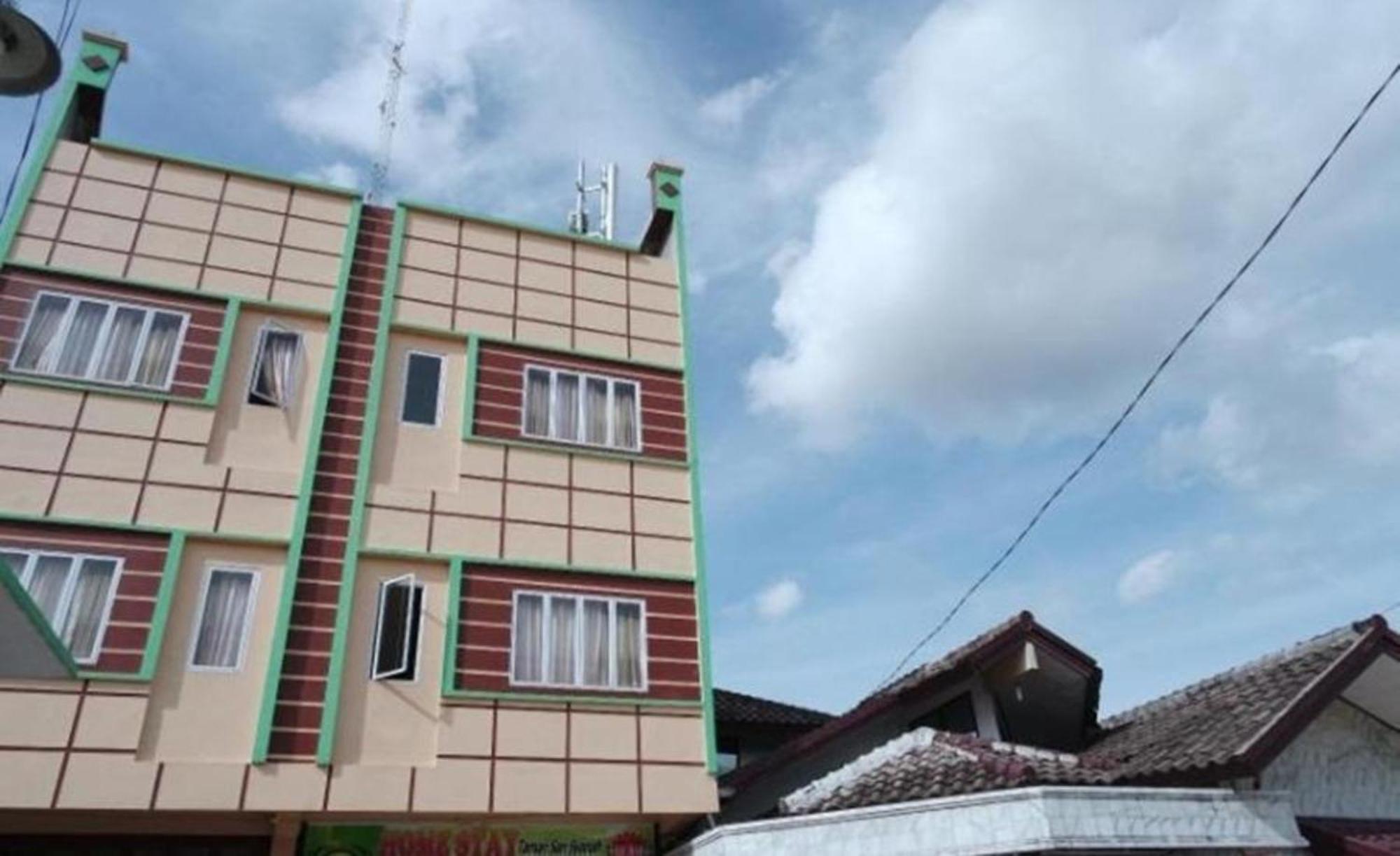 Guest House Taman Sari Syariah Pekanbaru Kültér fotó